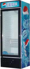 Холодильные вертикальные шкафы-витрины AUCMA