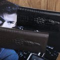 Кожаное портмоне в подарок мужчине со скидкой!