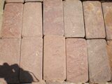 Брусчатка красная камень природный песчаник пиленый и галтованный