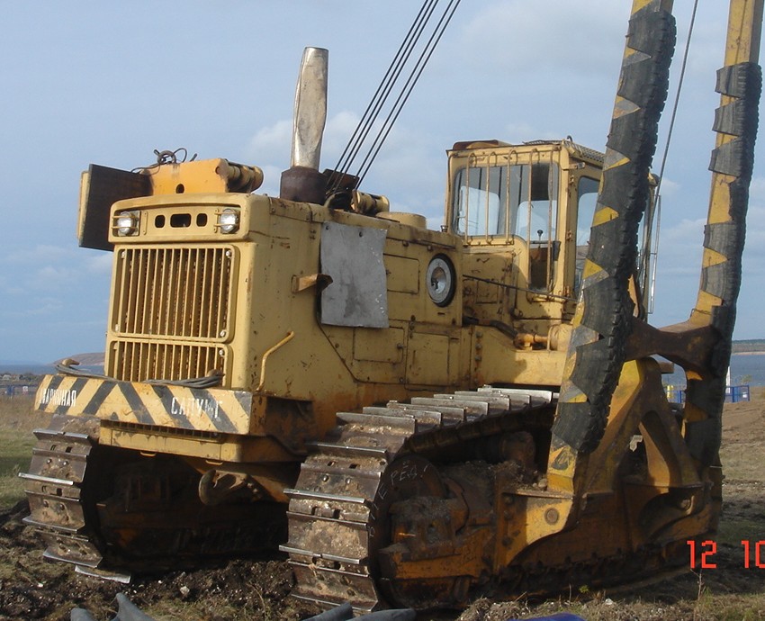 Трубоукладчик komatsu d355c фото