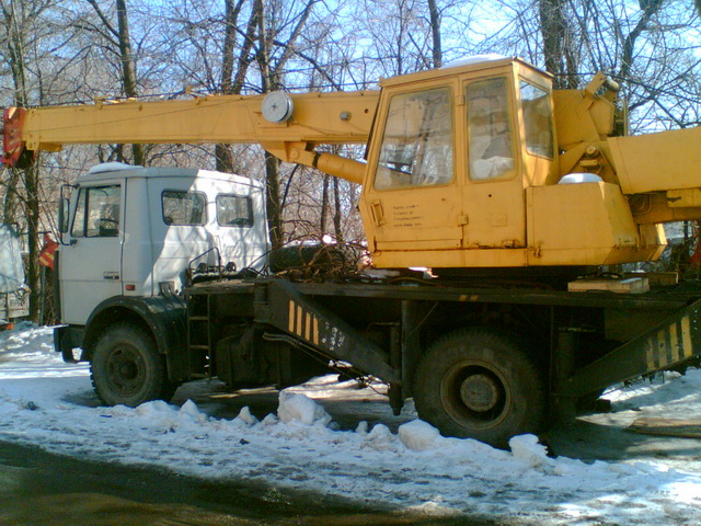 Автокран КС-3577 14 тн 14 м