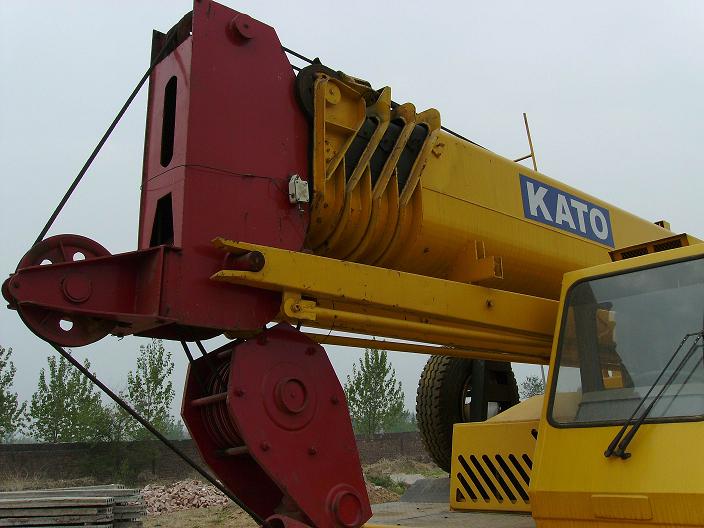 TADANO KATO Caterpillar, Komatsu, Kawasaki