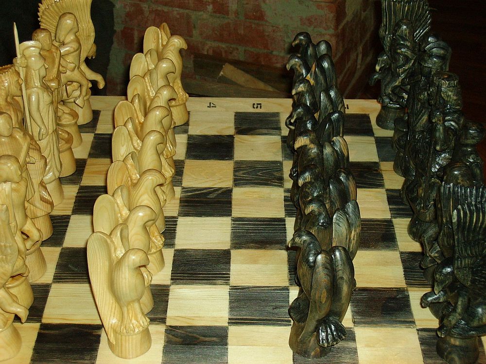 Шахматы своими руками - поделки из дерева, бумаги, глины