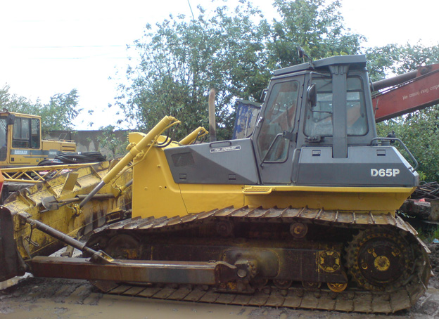 Бульдозер KOMATSU D65PX-12