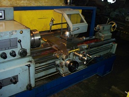 Токарно-винторезный станок 16К25