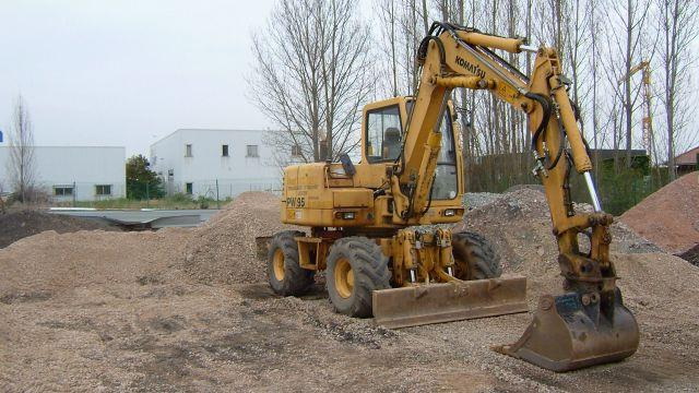 Колесный экскаватор Komatsu PW-95, Экскаватор колесный Komatsu PW-95