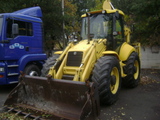 NEW HOLLAND LB 115 B