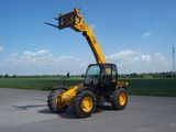 Телескопический погрузчик JCB