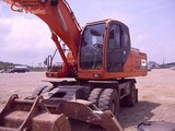 Продаётся колесного экскаватора Doosan DX 210W, 2007 года.
