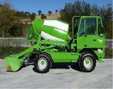 Merlo DBM 2500 EV — самозагружающийся бетоносмеситель